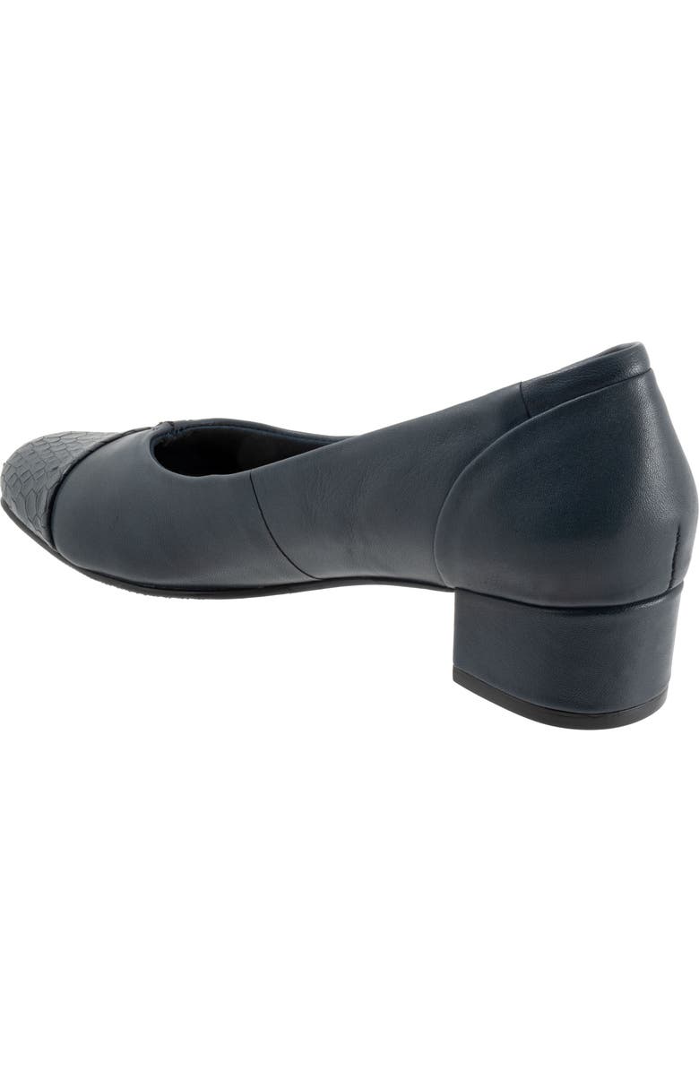 Trotters Daisy Cap Toe Dress Pump, Alternate, color, Navy Snake