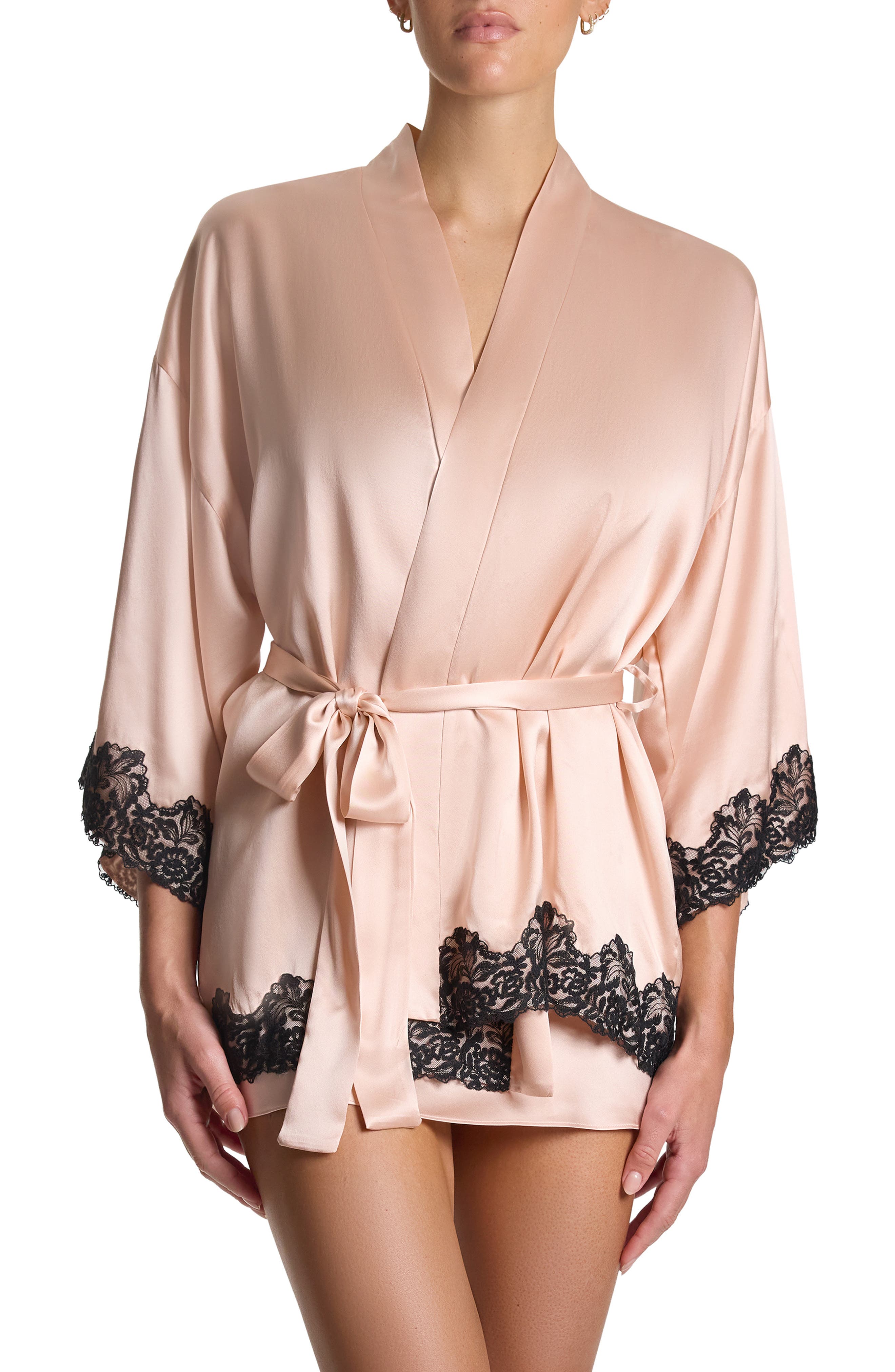 selected LEXI BLUSH/BLACK