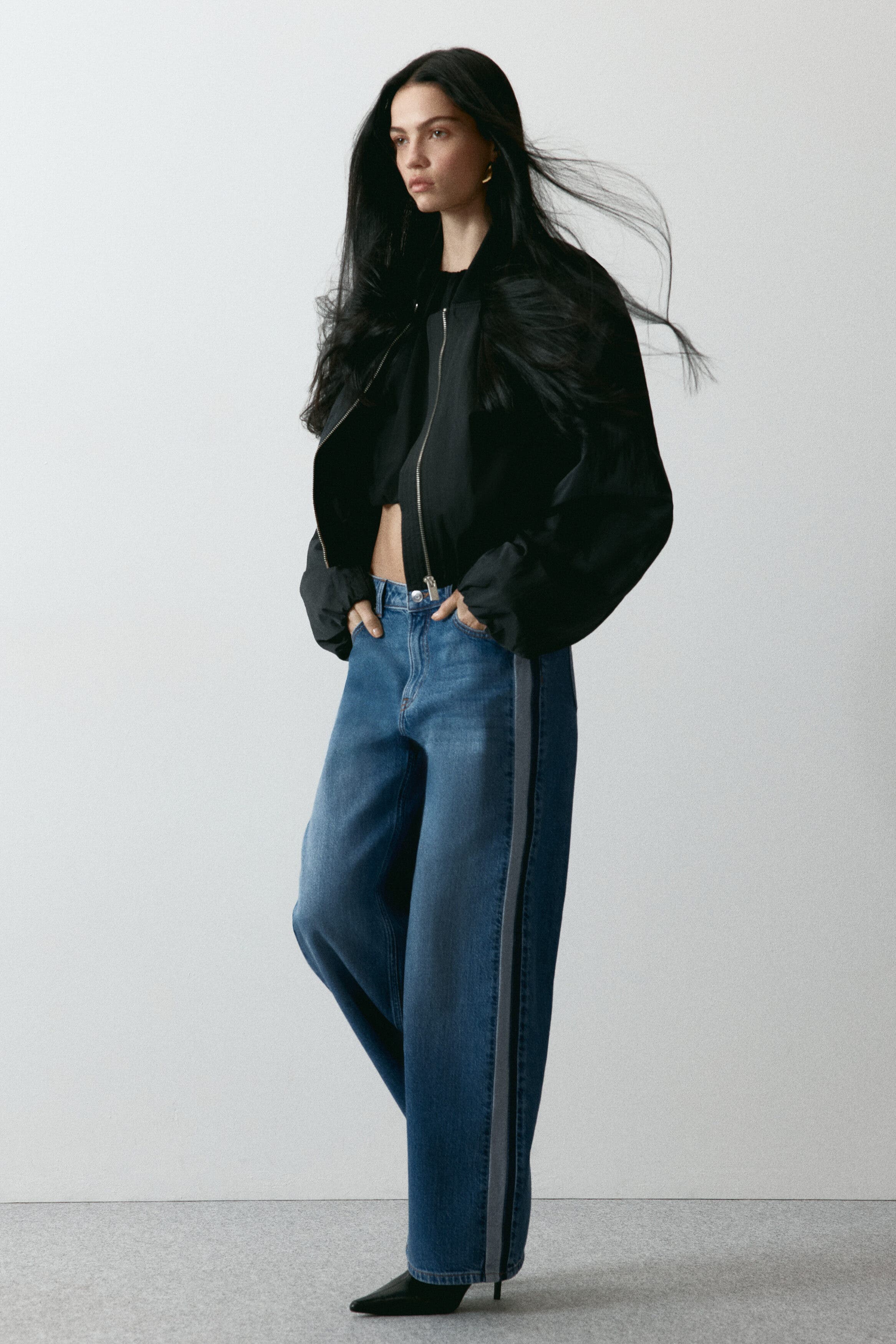 Wide Regular Side-striped Jeans - image 2