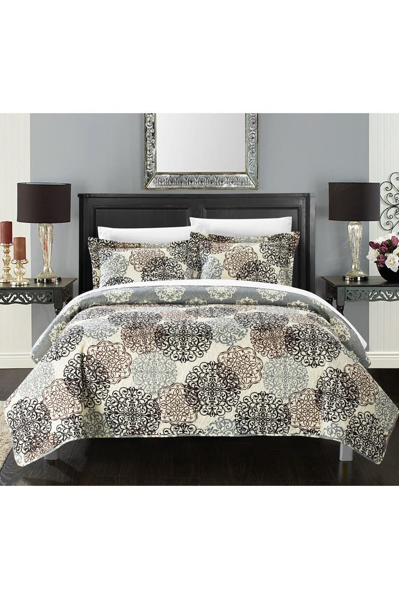 CHIC Kerrie Boho Inspired Reversible Print King Quilt 3-Piece Set ...