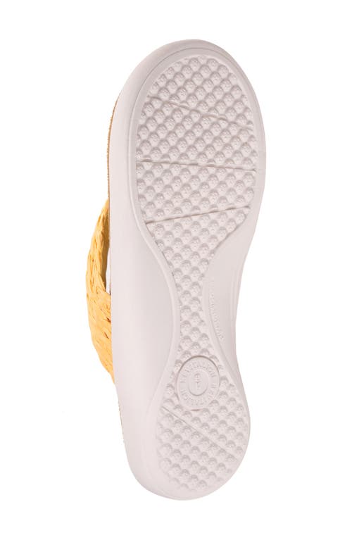Revitalign Yumi Raffia Flip Flop In Gold