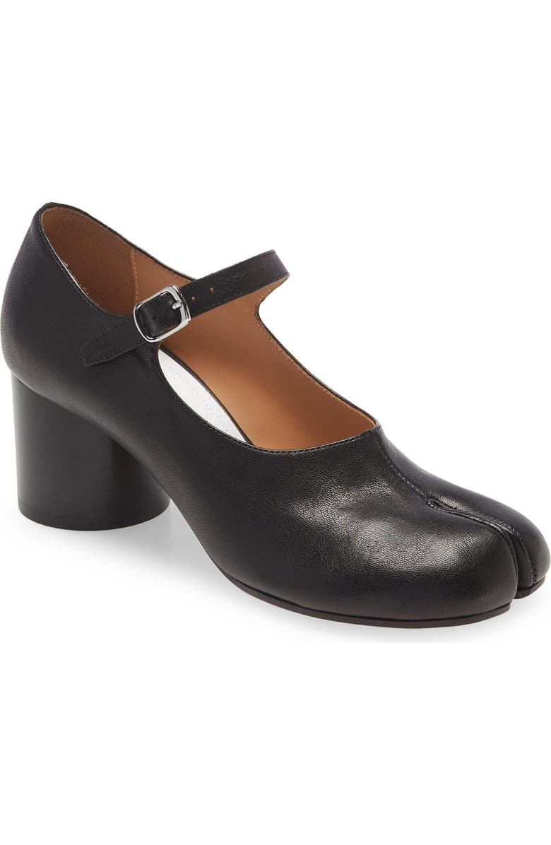 Maison Margiela Décolleté Tabi Mary Jane Pump, Main, color,