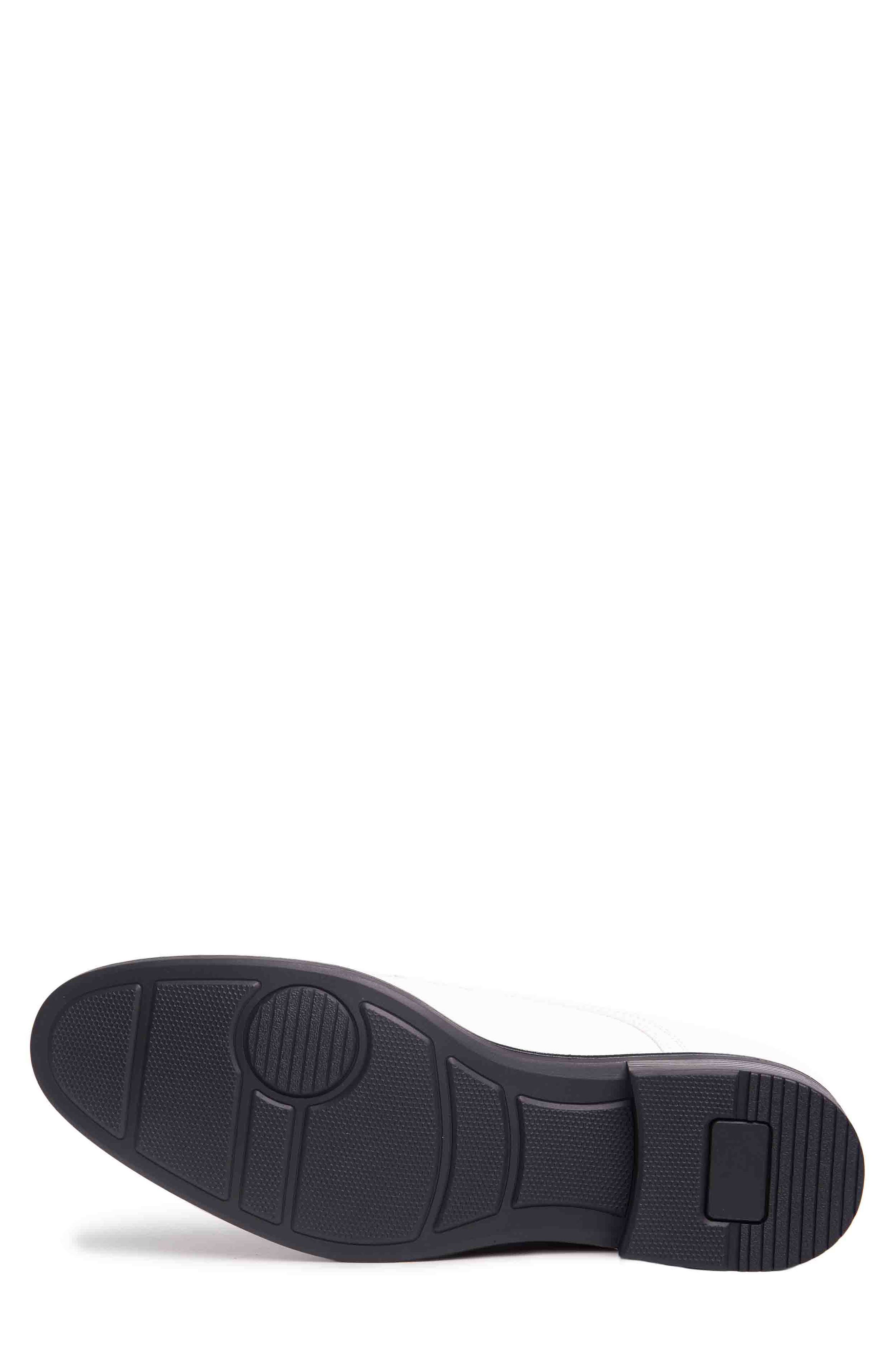 State Street Plain Toe Casual Oxford, Alternate, color, WHITE PATENT