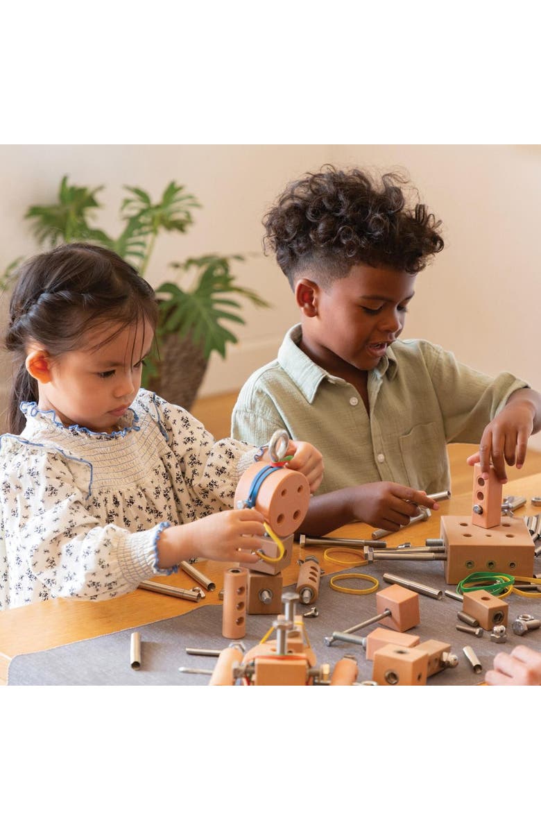 Kaplan Early Learning Company Random Robots Loose Parts STEM Kit, Alternate, color, Multicolored