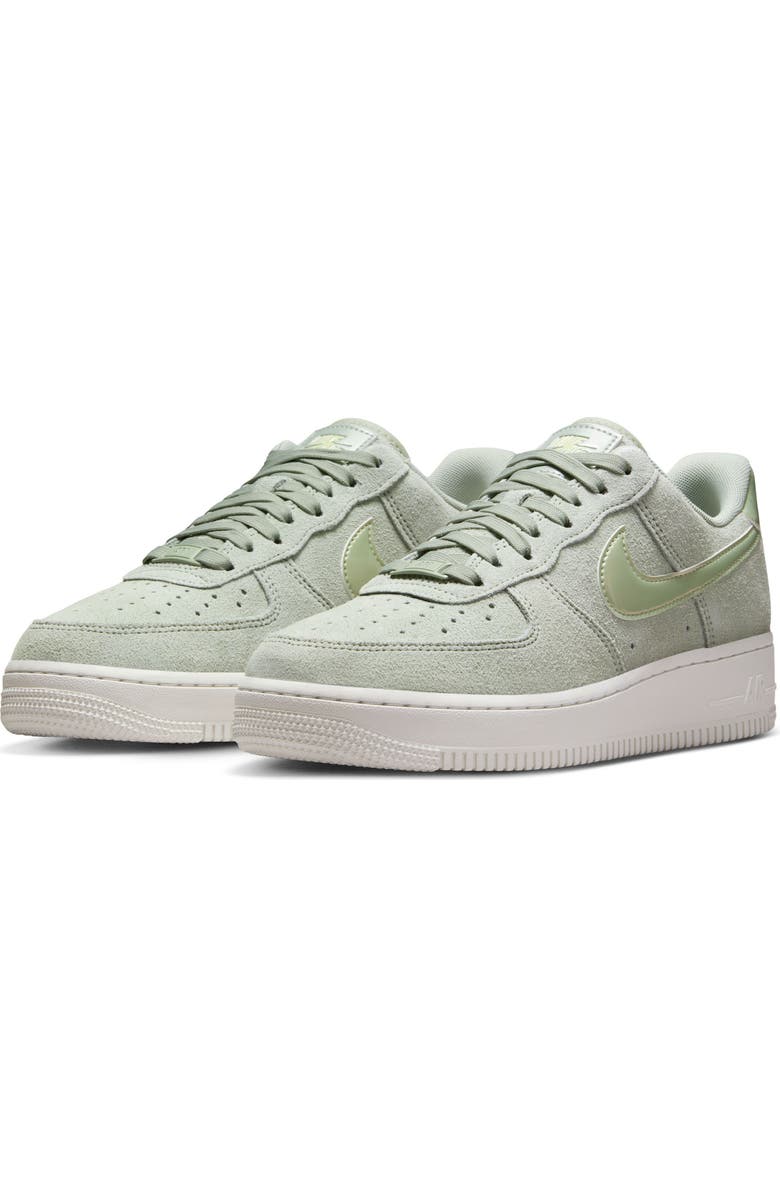 Nike Air Force 1 '07 SE Basketball Sneaker, Main, color,