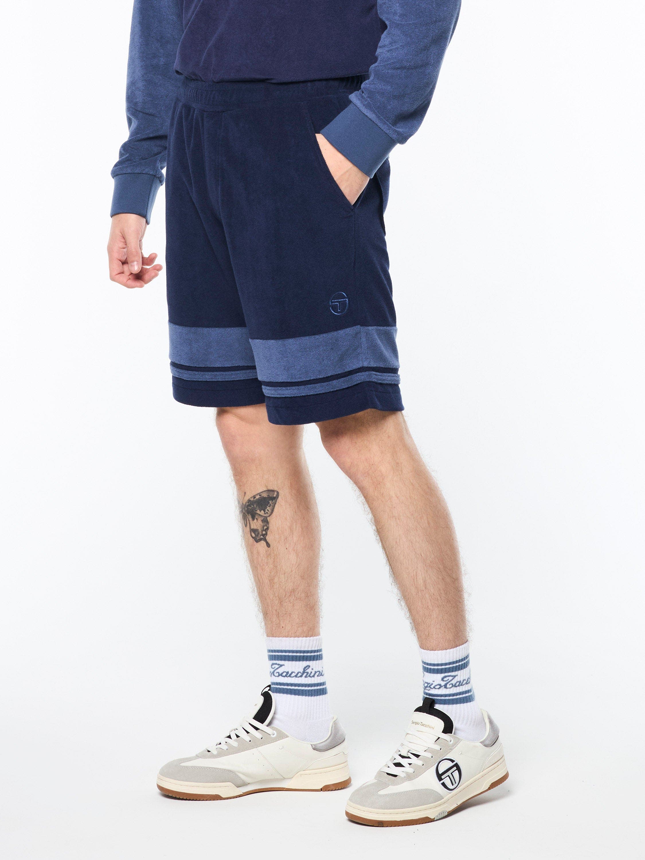 Alvar Short - image 3