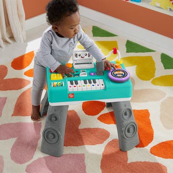 Laugh & Learn<sup>®</sup> Mix & Learn DJ Table<sup>™</sup>