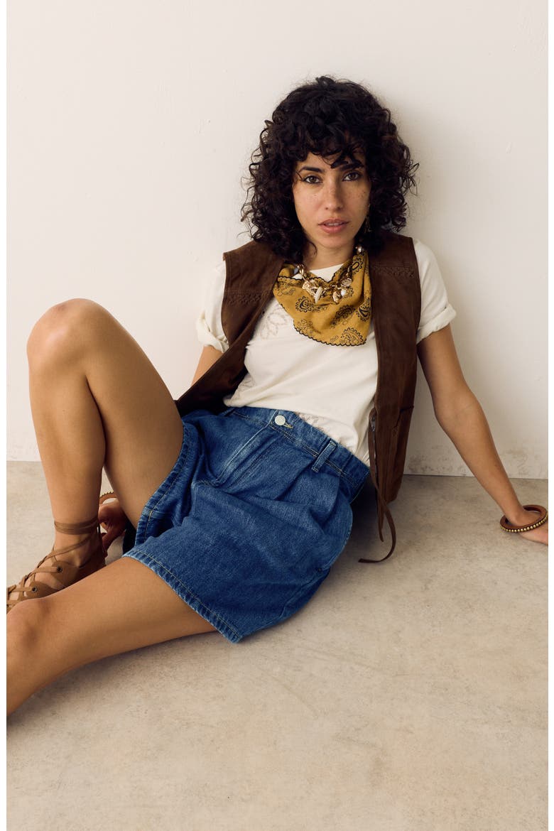 Pleated Denim Shorts, Alternate, color, MEDIUM INDIGO BLUE