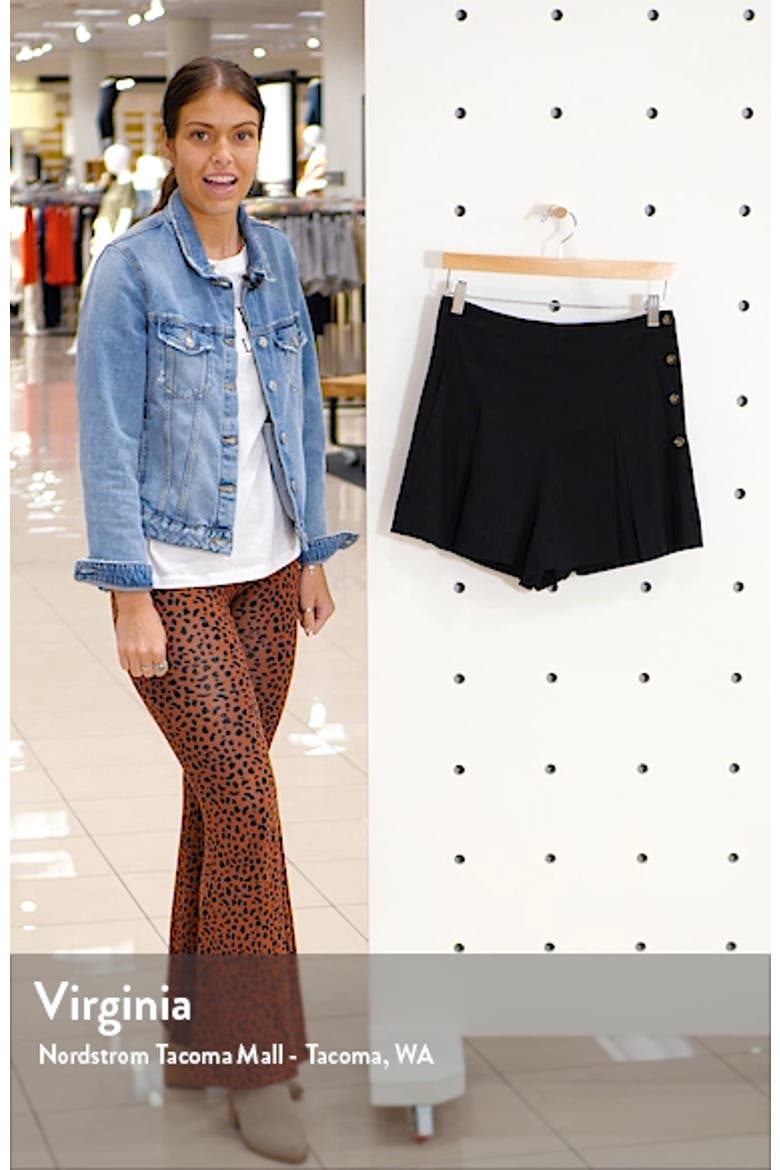 Pleat Front Shorts video