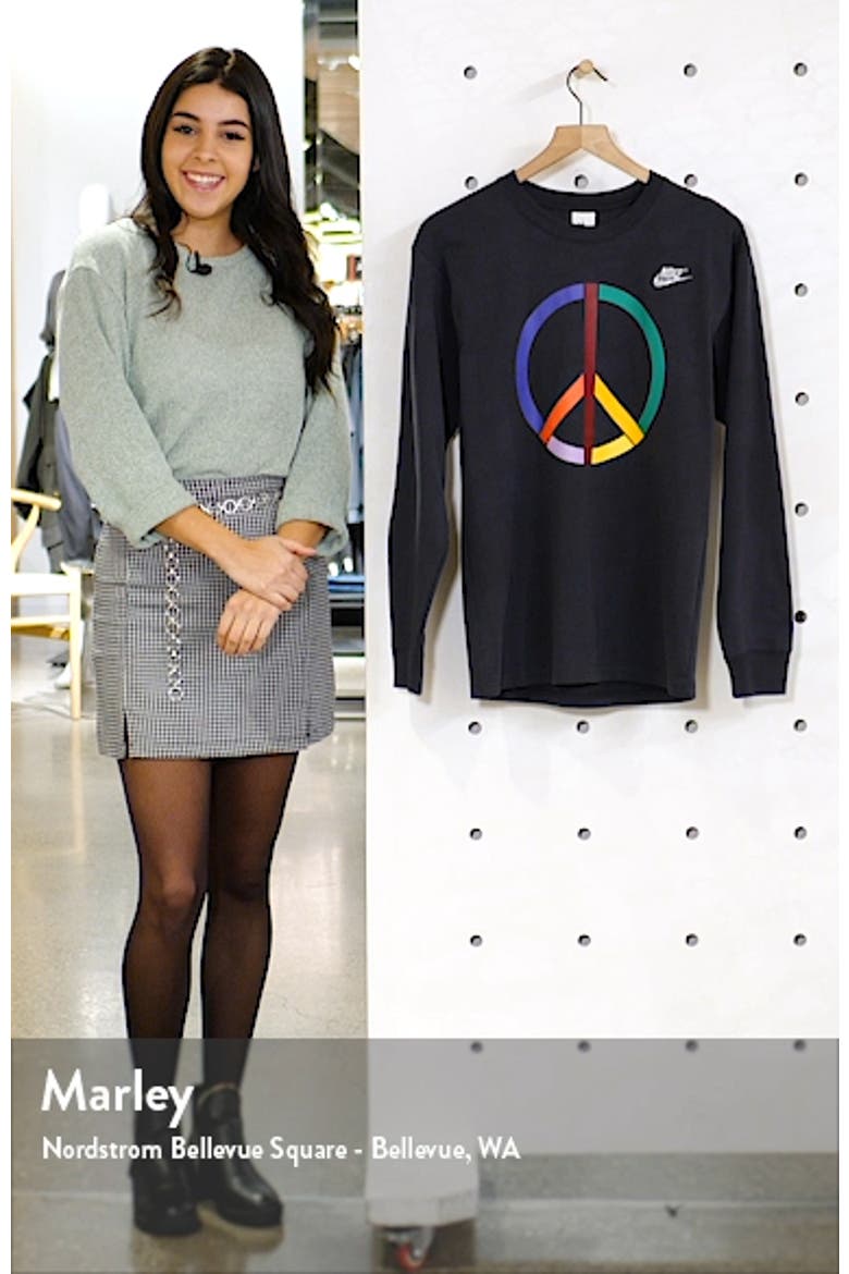 x Olivia Kim Peace Sign Long Sleeve Tee video
