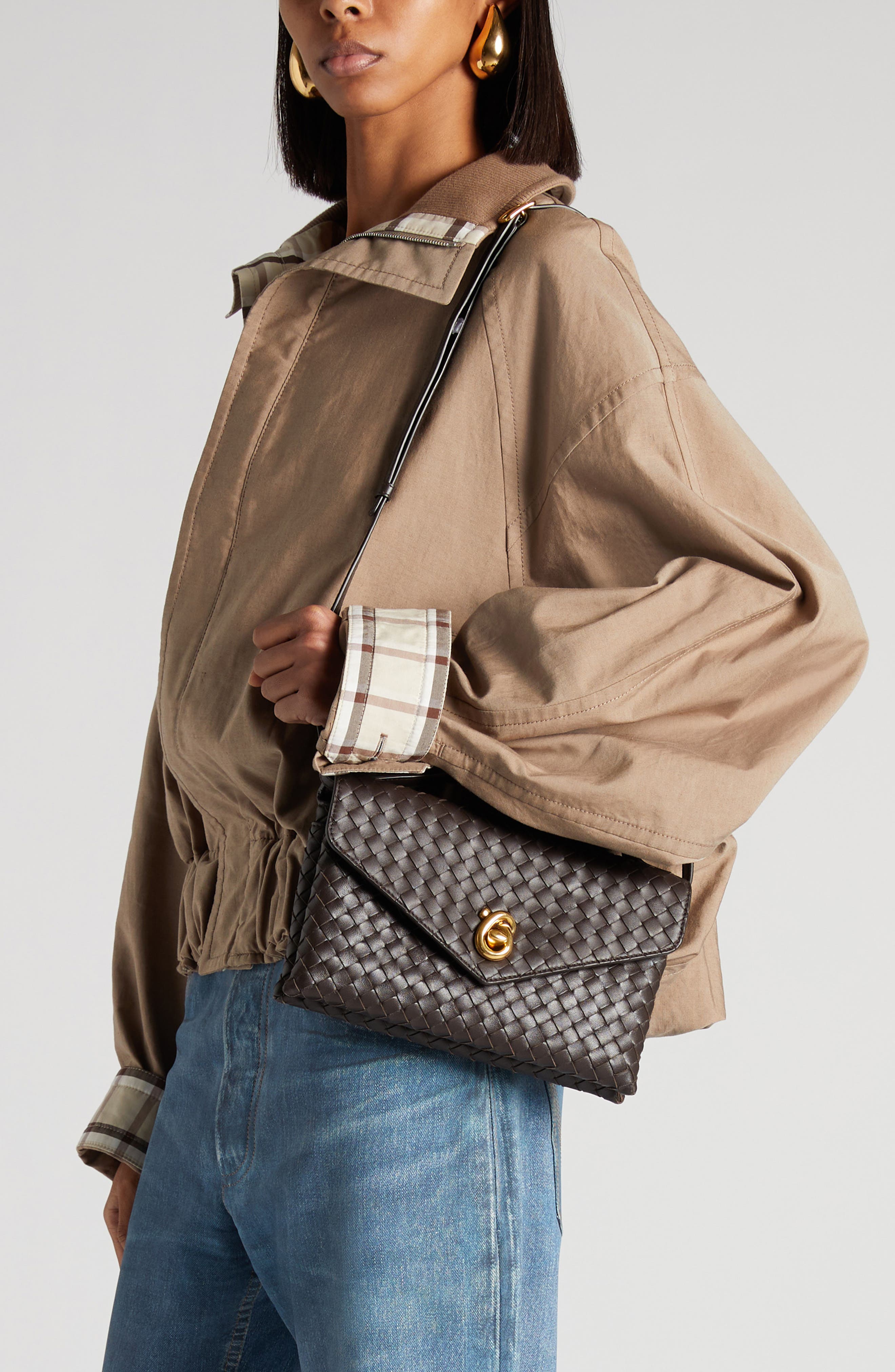 Bottega Veneta Knot Lock Intrecciato Leather Shoulder Bag, Alternate, color, 