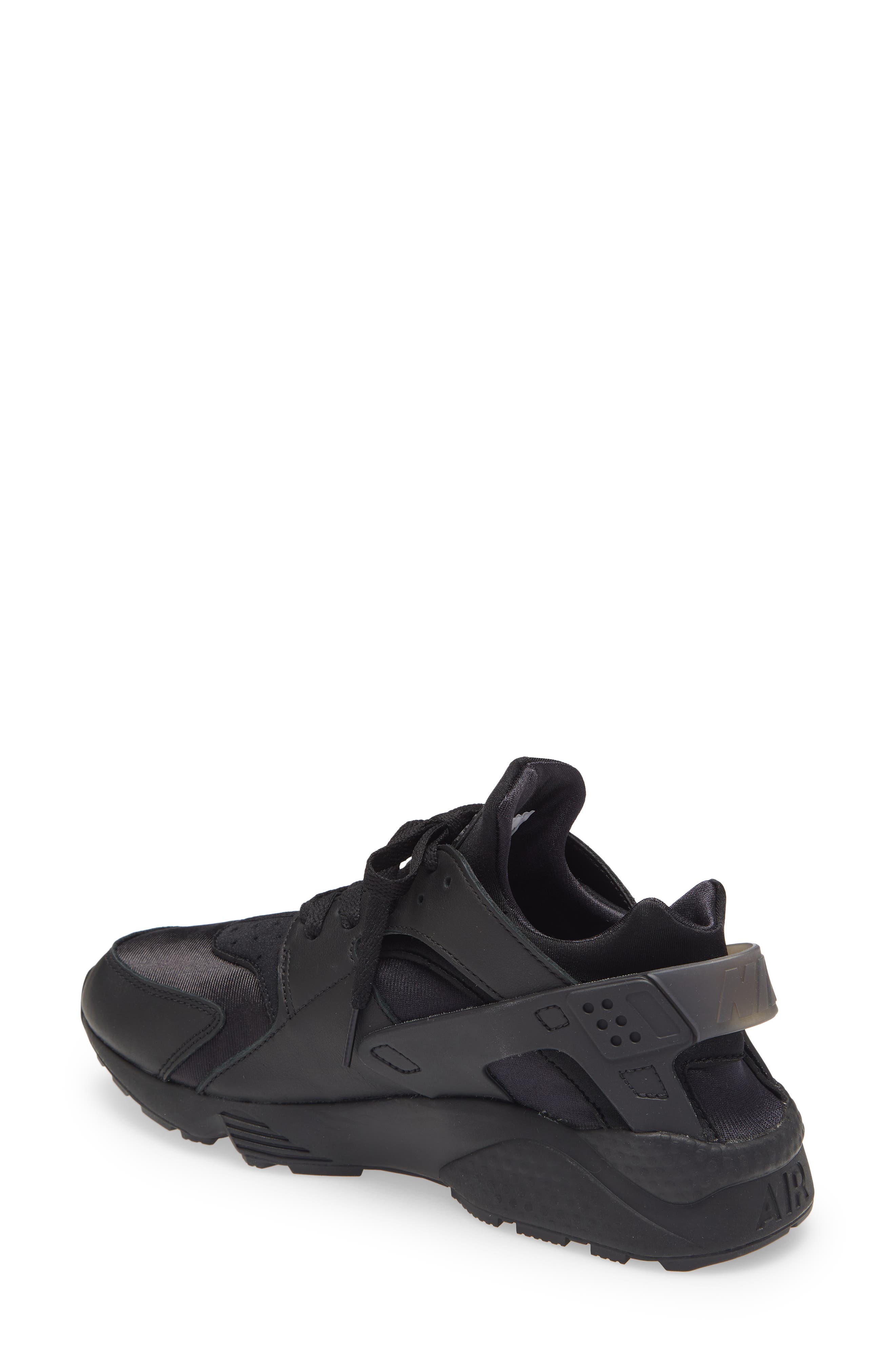 Nike Air Huarache Sneaker, Alternate, color, 