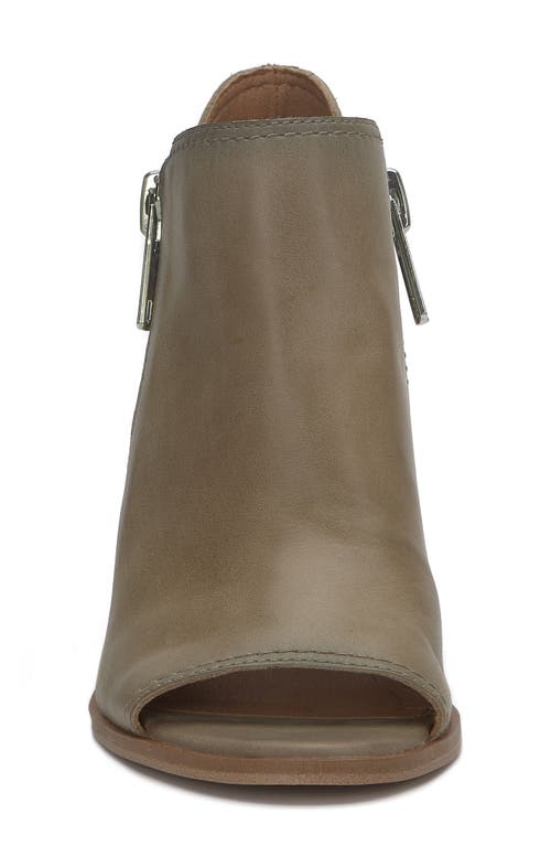 Lucky Brand Joseleen Sandal In Silver Cloud