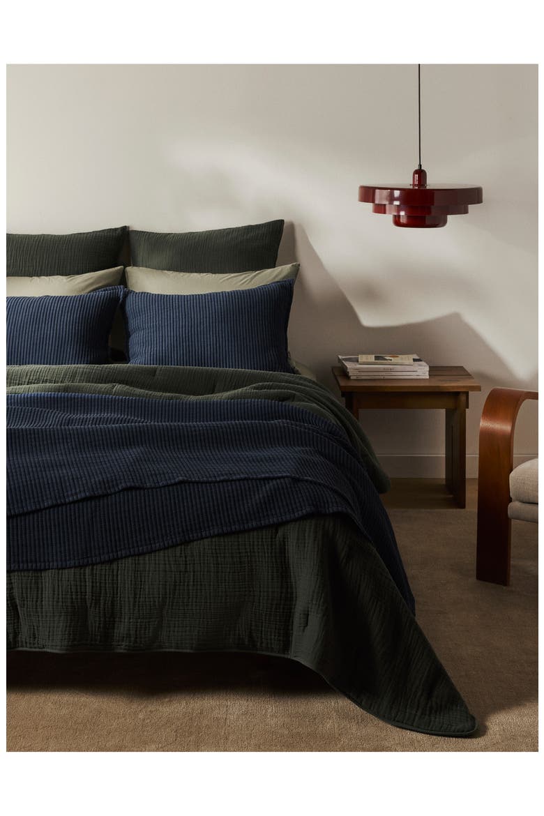 Cloud Cotton Quilt, Alternate, color, EVERGREEN