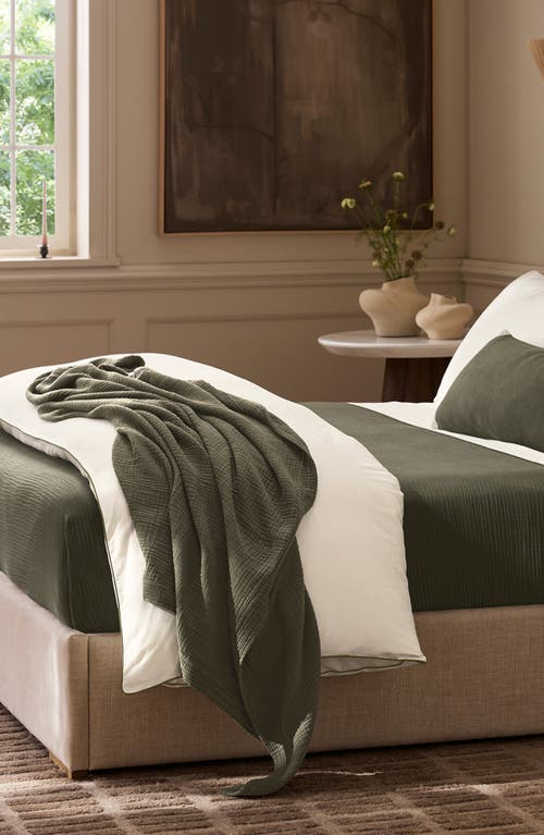 Boll & Branch Dream Throw Blanket In Green