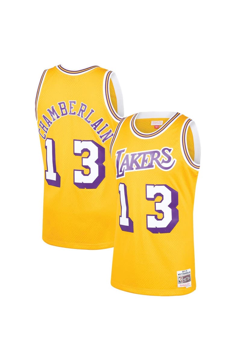 Mitchell & Ness Men's Mitchell & Ness Wilt Chamberlain Gold Los Angeles Lakers 1971/72 Hardwood Classics Swingman Jersey, Main, color, Gold