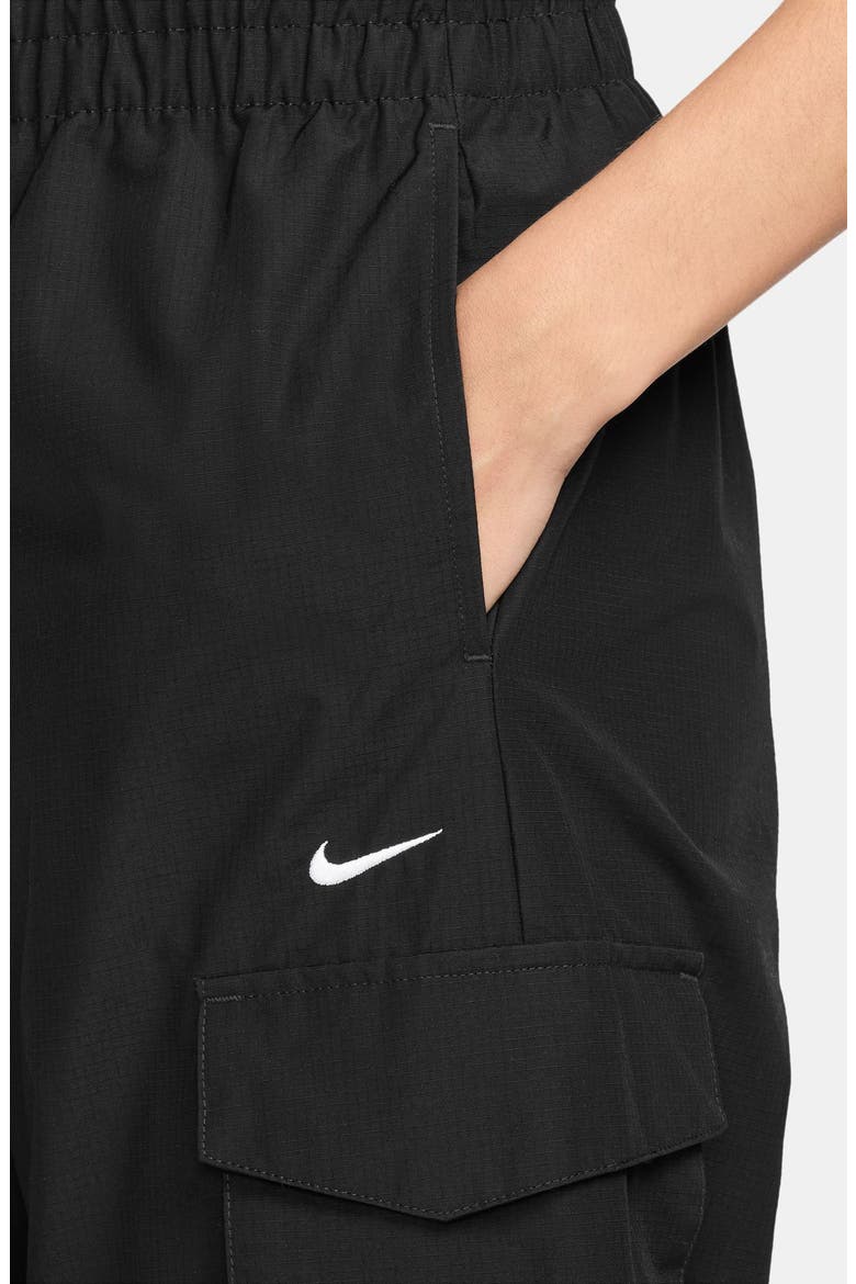 Sportswear Everything Wovens Mid-Rise Cargo Pants, Alternate, color, 010 BLACK/WHITE