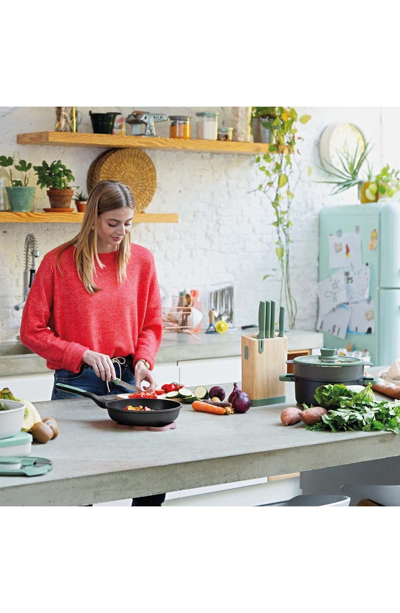 BergHOFF Leo Forest Nonstick 5.9-Quart Covered Stockpot, Alternate, color, Gray