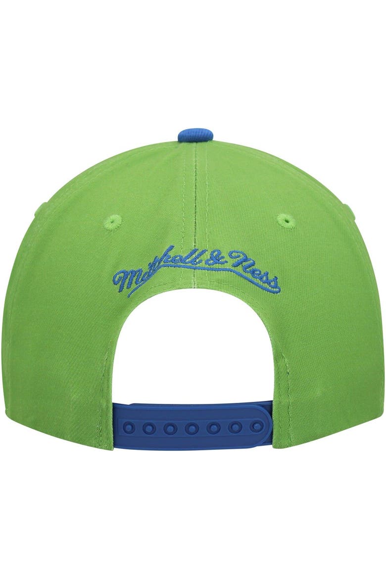 Men's Mitchell & Ness Green Seattle Sounders FC Team Script 2.0 Stretch Snapback Hat, Alternate, color, Green
