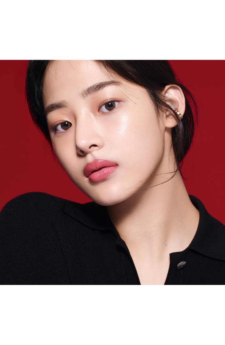 CHANEL N°1 DE CHANEL REVITALIZING SERUM Smoothes - Illuminates - Targets Signs of Aging, Alternate, color, 