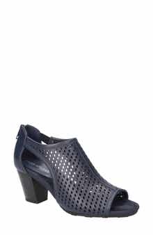 EASY STREET Amira Laser Cut Pump