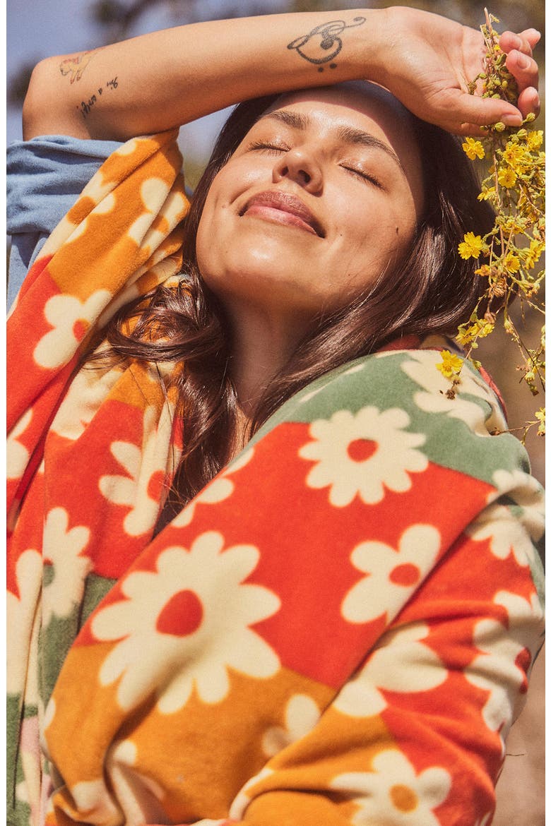 Joplin Floral Recycled Polyester Fleece Camp Blanket, Alternate, color, ORANGE MULTI
