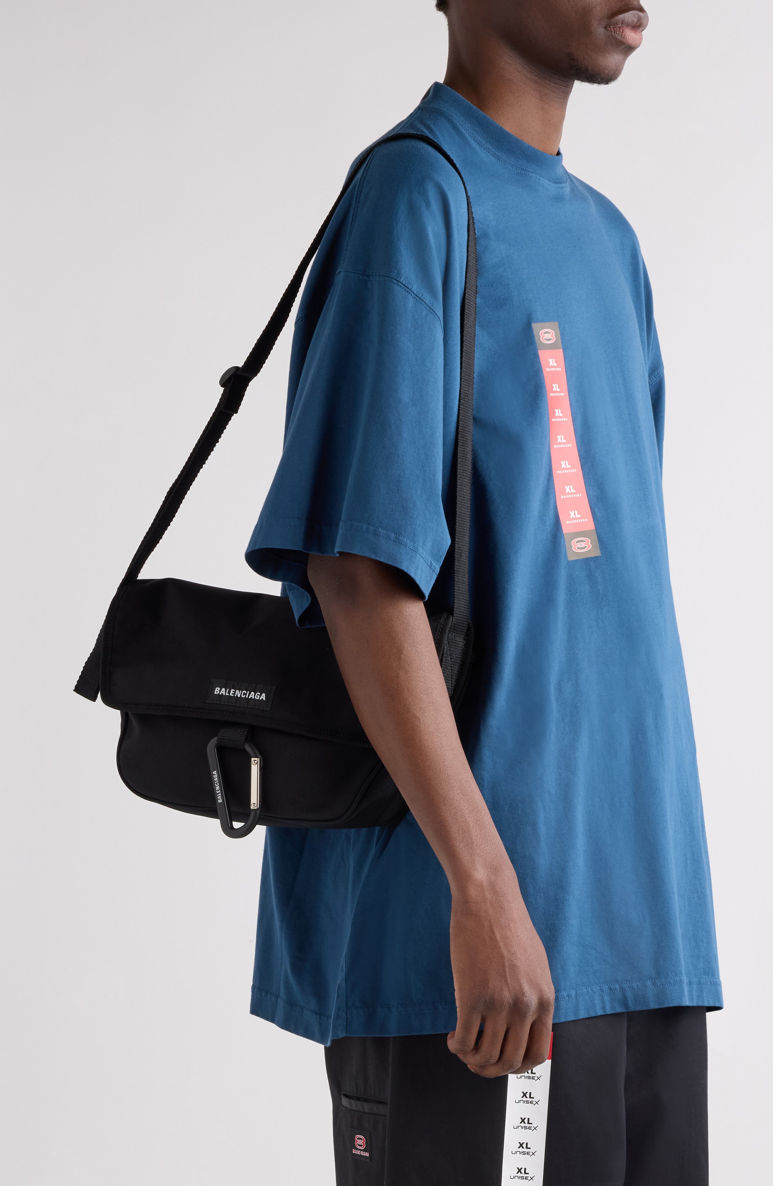 Balenciaga Explorer Canvas Messenger Bag, Alternate, color, 1000 Black