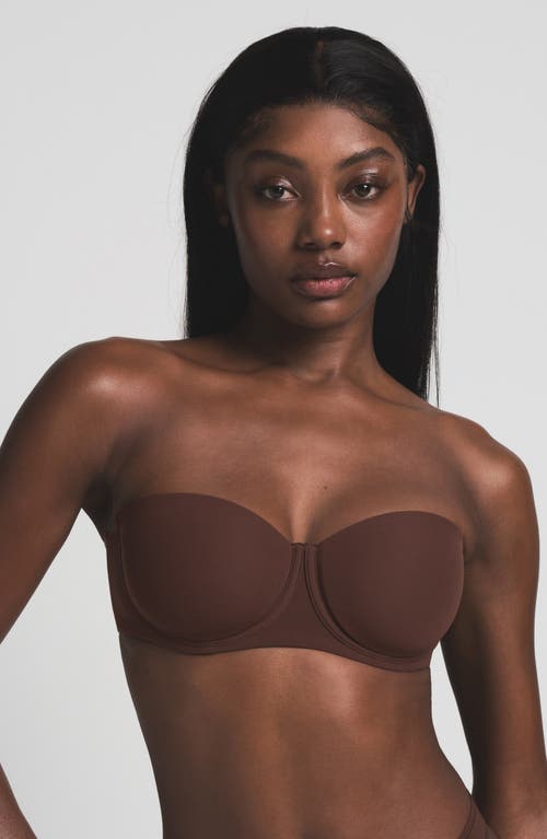 Skims Fits Everybody Strapless Bra In Cocoa