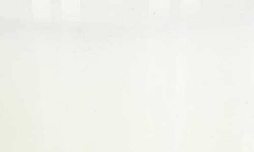 Nest New York Linen Classic Candle In No Color