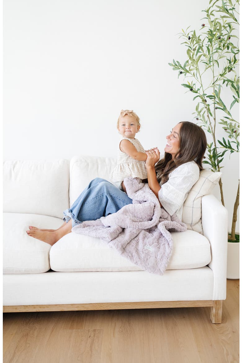 Dream Faux Fur Receiving Blanket, Alternate, color, LILAC