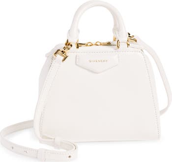 ジバンシィ 「Antigona Cube」ナノバッグ ホワイト Nano Antigona Cube bag in leather with charm in - ivory