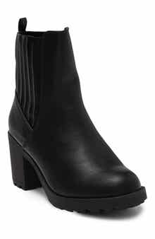 CHASE AND CHLOE Chase & Chloé Leo Lug Sole Bootie