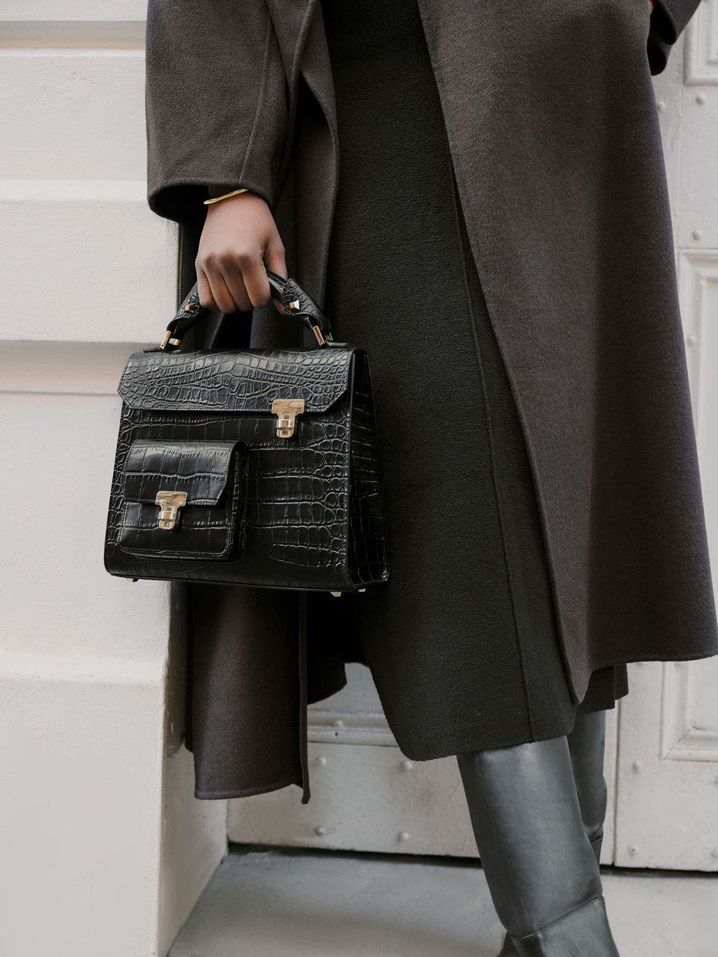 VIE LORIE Vanna Top Handle Bag, Alternate, color, Onyx