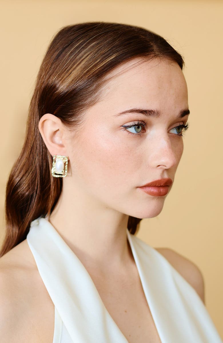Petit Moments Coastal Gem Quartz Stone Stud Earrings, Alternate, color, Gold/ Pearl
