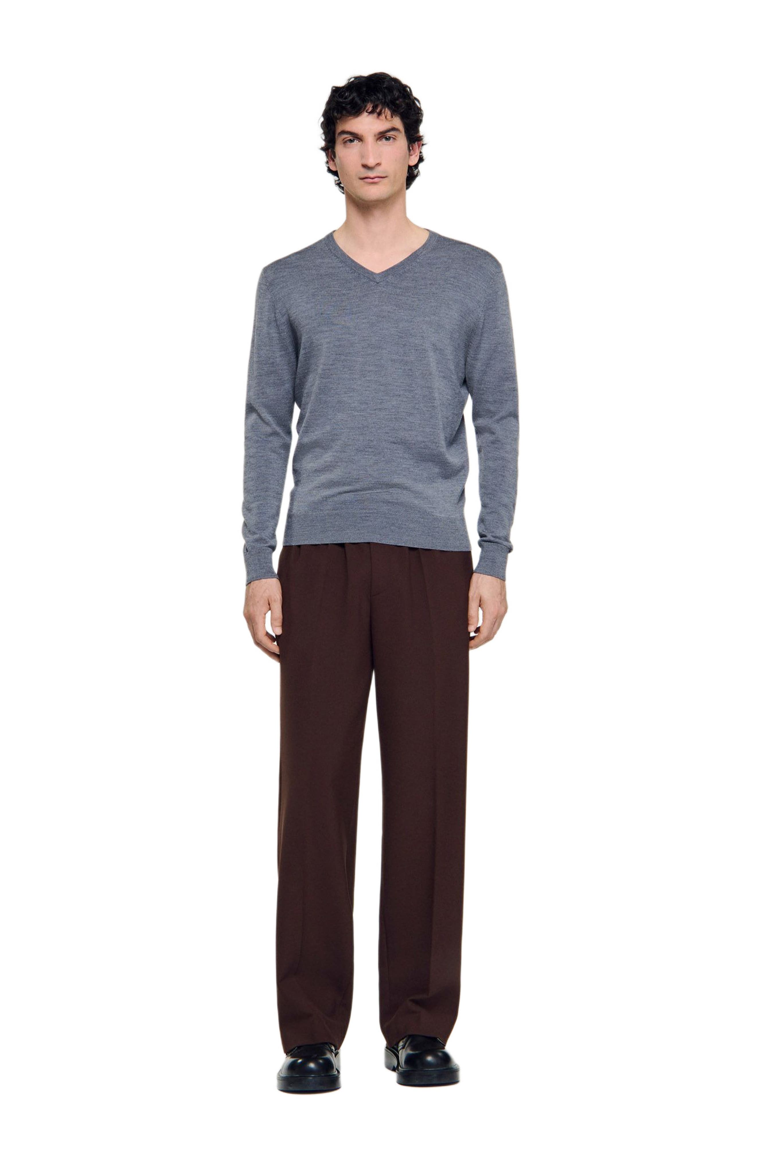V-neck wool sweater - image 3