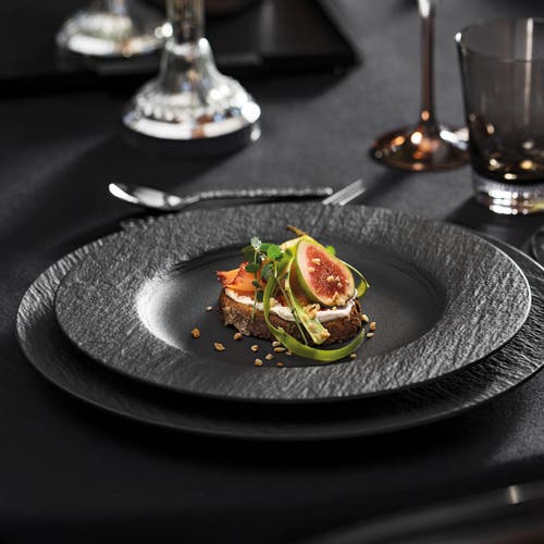 Villeroy & Boch Manufacture Rock Salad Plate In Black