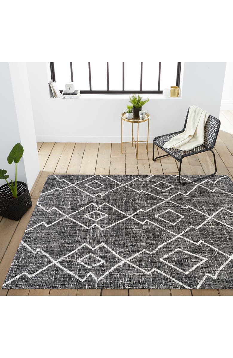 JONATHAN Y Carwa Diamond Trellis Indoor/Outdoor Area Rug, Alternate, color, Black/Ivory