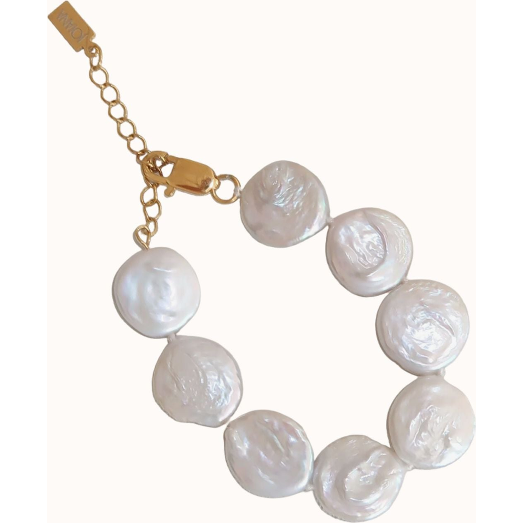 Joiana Jewelry Coin Pearl Bracelet In White