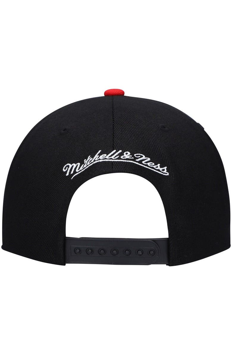 Mitchell & Ness Men's Mitchell & Ness Black/Red Chicago Bulls Hardwood Classics Low Big Face Snapback Hat, Alternate, color, 