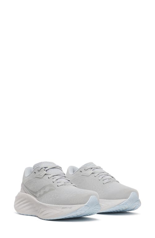 Saucony Triumph 22 Running Shoe In Cloud