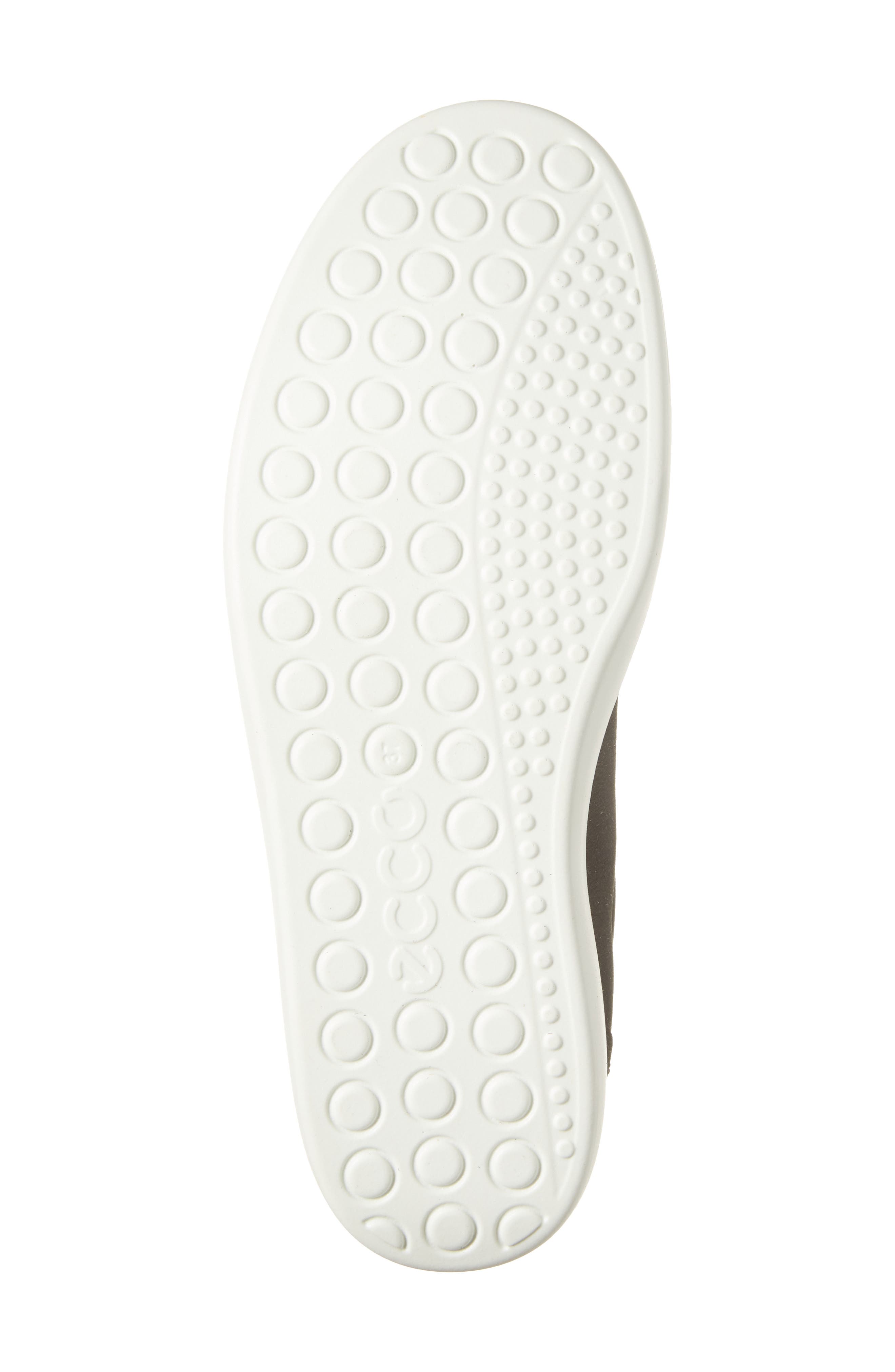 ECCO Classic Low Top Sneaker, Alternate, color, Black