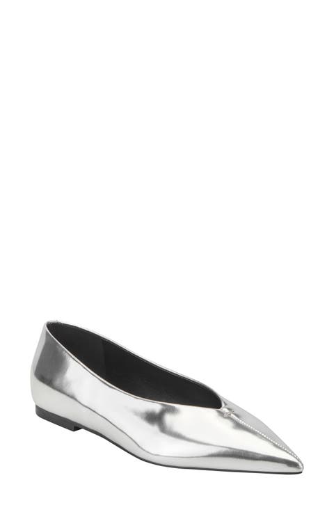 Casee Pointed Toe Flat (Women)
