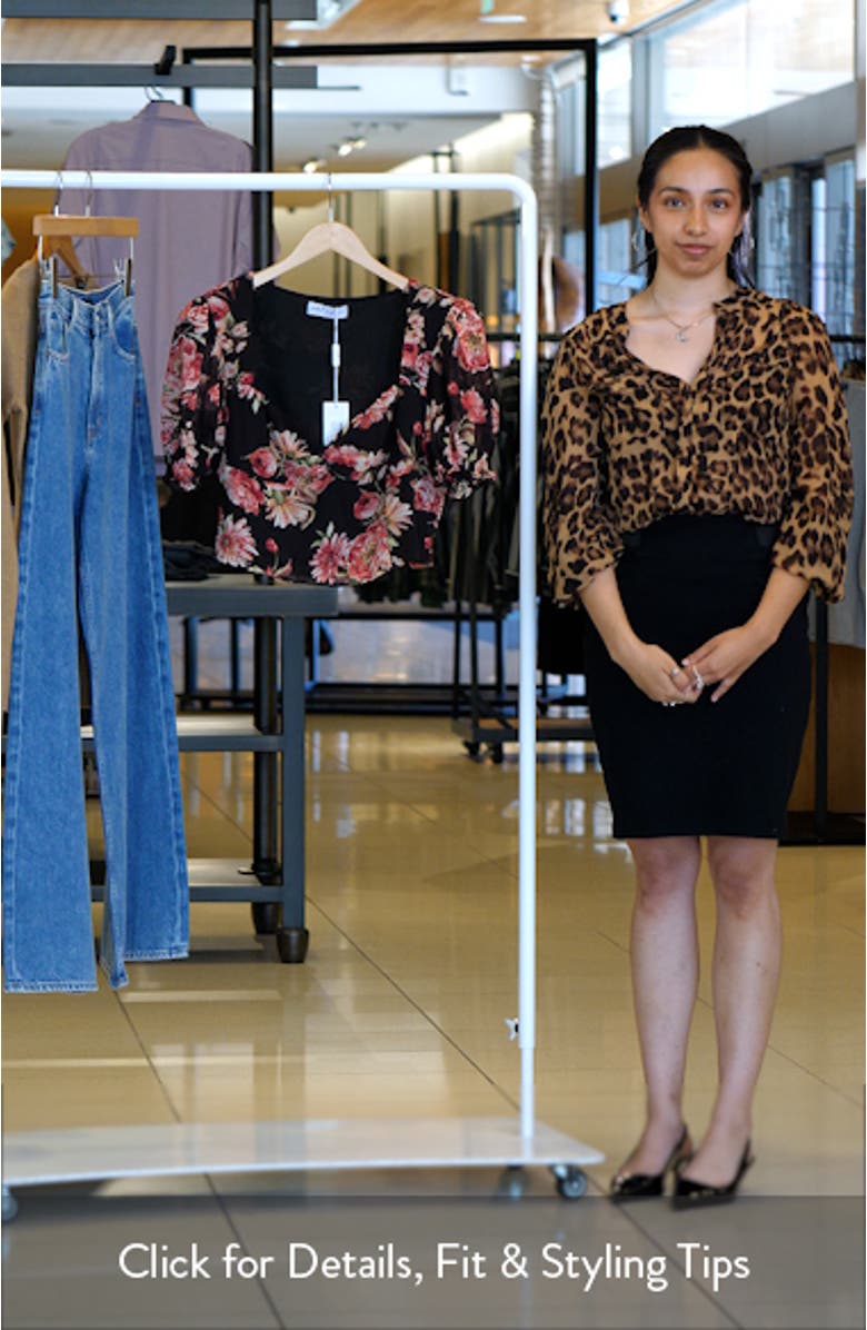 Noel Floral Puff Sleeve Top, sales video thumbnail