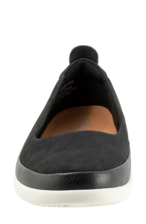 Softwalk ® Disa Flat In Black Nubuck