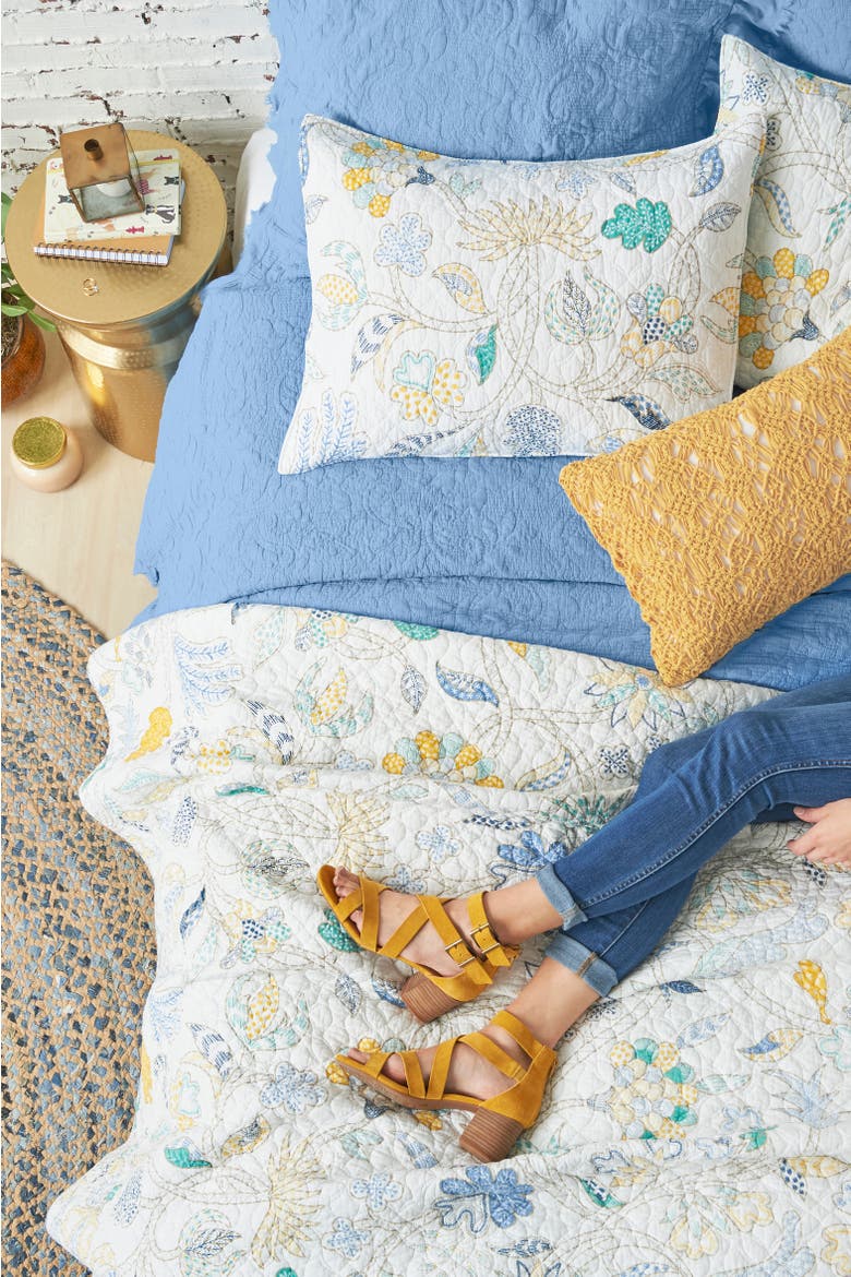 Dabney Quilt, Alternate, color, Blue