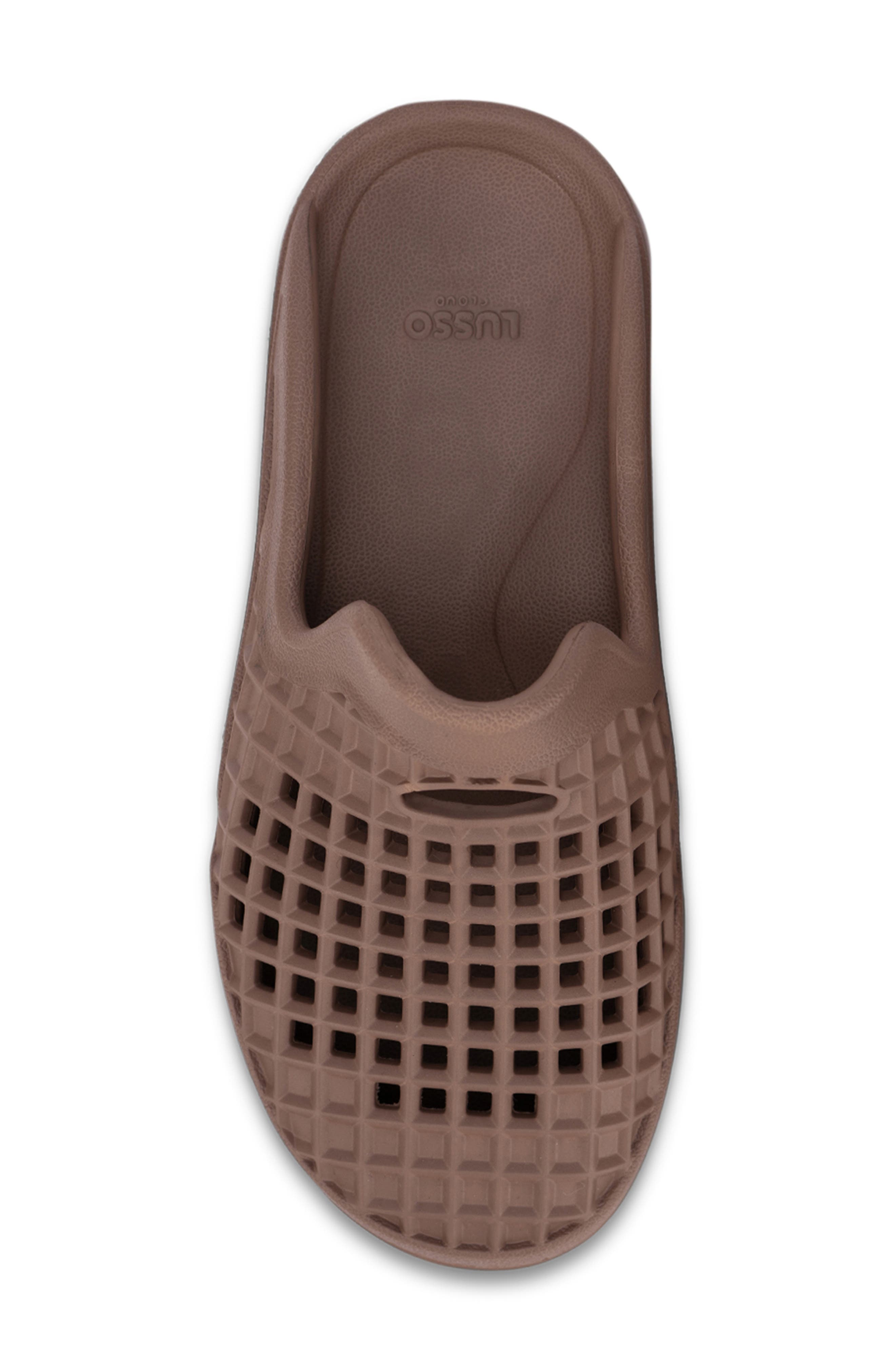 LUSSO CLOUD Scenario Waterproof Slipper, Alternate, color, 