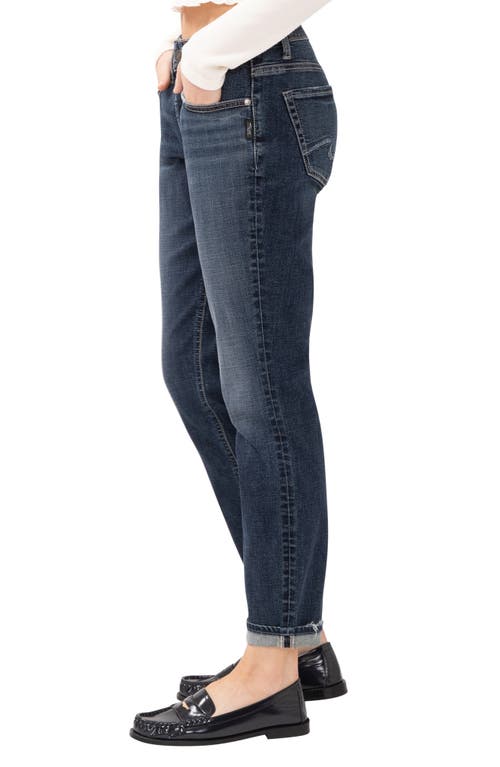SILVER JEANS CO. SILVER JEANS CO. CURVY MID RISE BOYFRIEND JEANS 