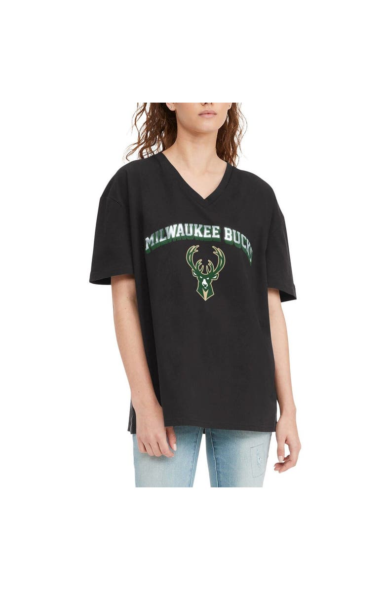 TOMMY JEANS Women's Tommy Jeans Black Milwaukee Bucks Ashley V-Neck T-Shirt, Main, color, Black
