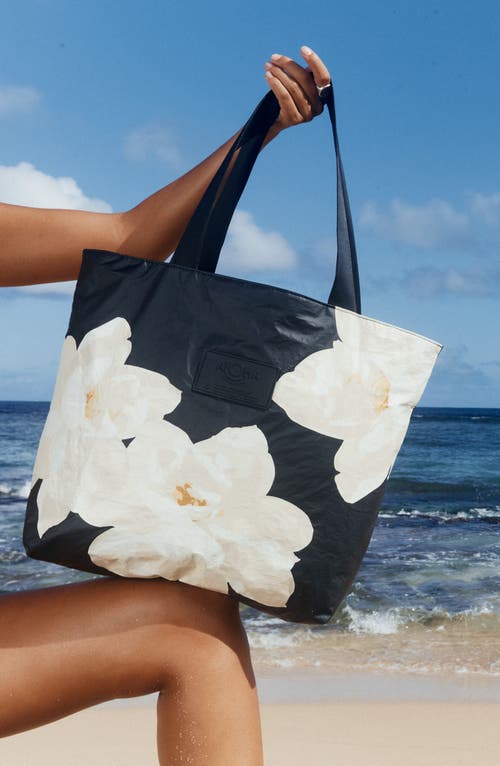 Aloha Collection Day Tripper Mohala Water Resistant Tote In Black