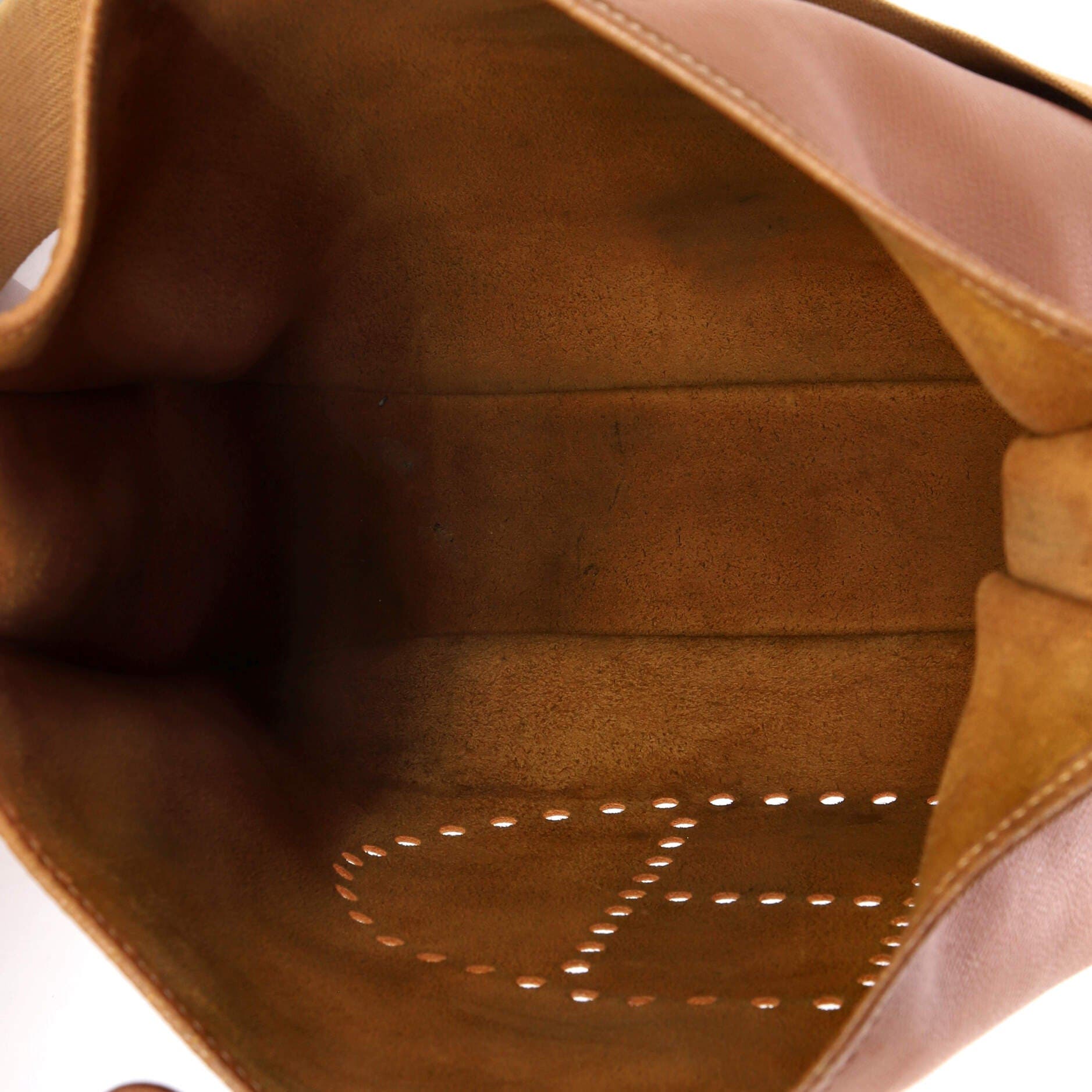 Evelyne Bag Gen I Courchevel PM, Alternate, color, Gold